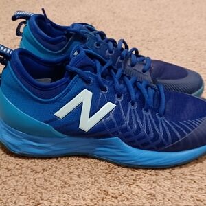 New Balance Freshfoam Court Shoes LAV WCHLAVVB Womens Size 8.5/ 25.5cm
